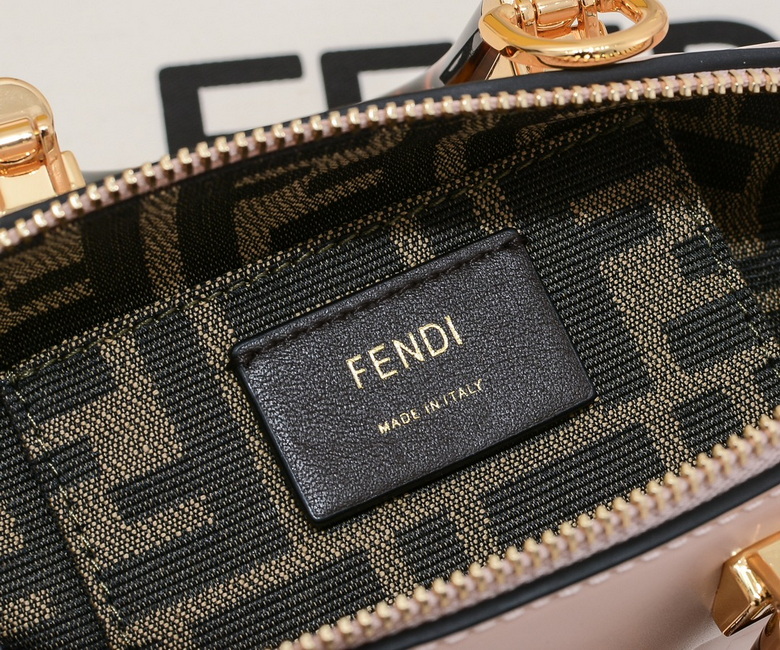 005 17X18X8cm WW 4 (7)