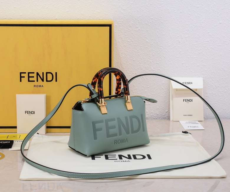 005 17X18X8cm WW 5 (2)