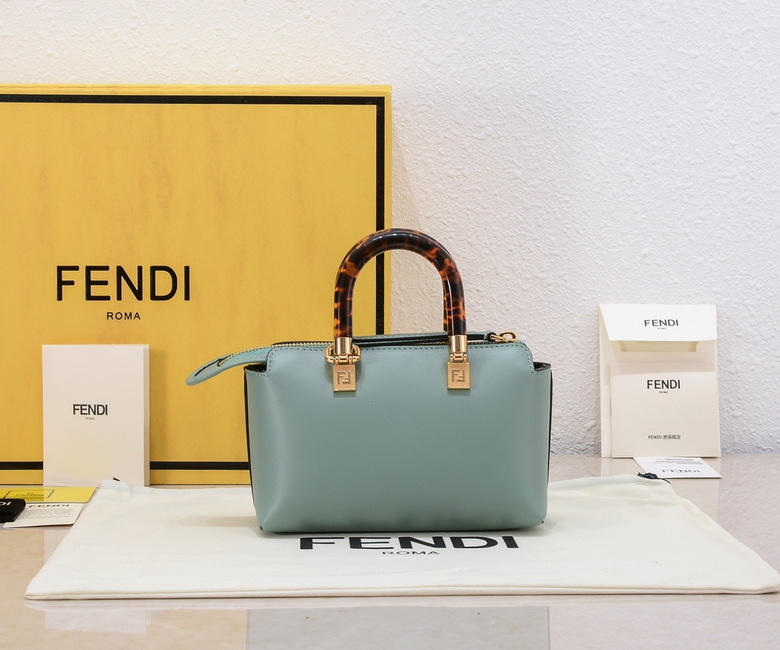 005 17X18X8cm WW 5 (4)