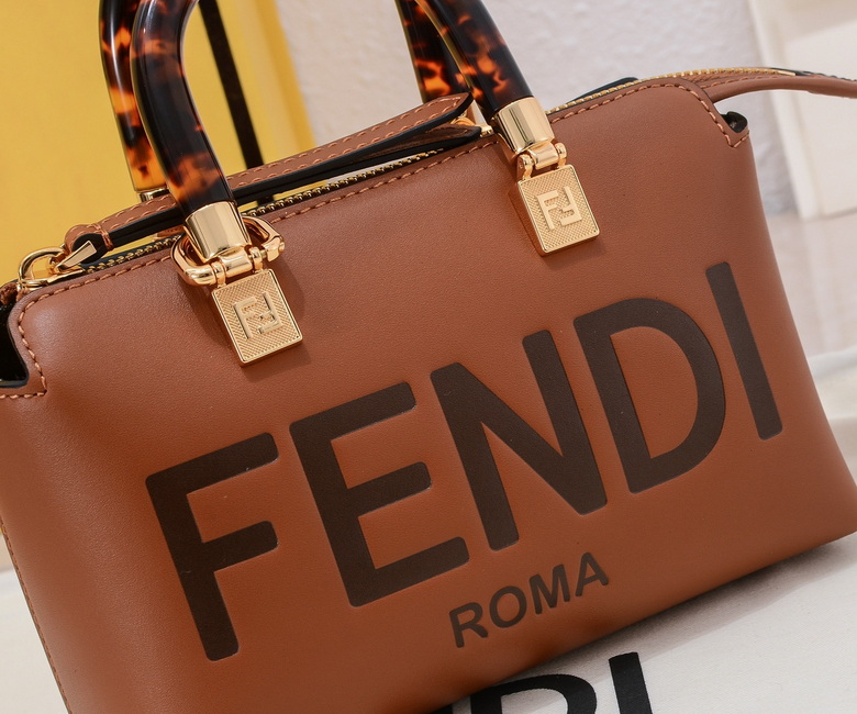 005 17X18X8cm WW 6 (5)