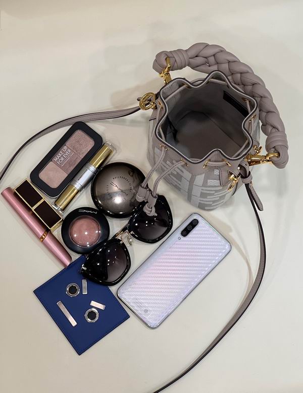 010 12X18X10cm H 3 (9)