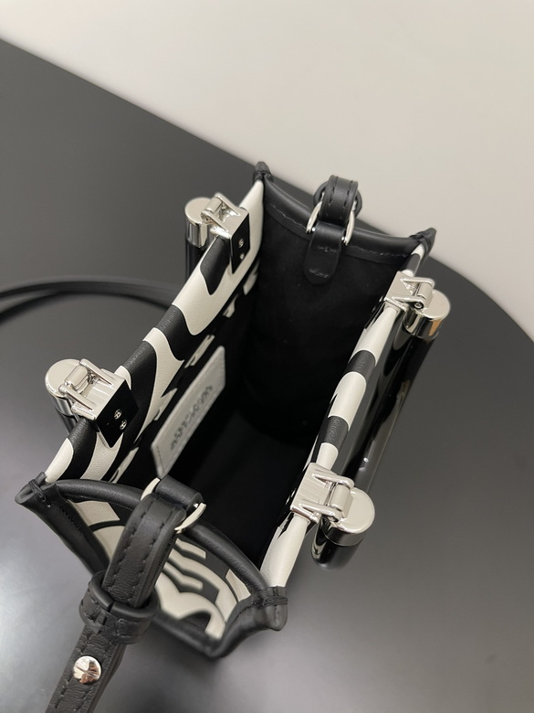 051 13X6.5X18cm H (7)