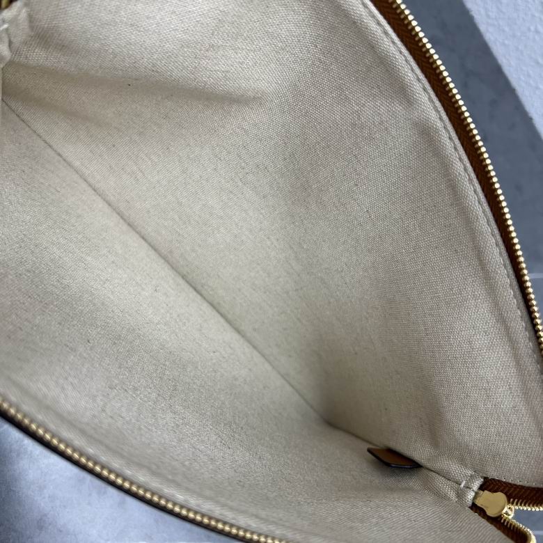 100502 24X17X2cm YG 4