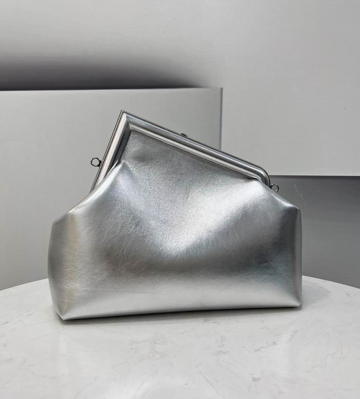 127L 32.5X15X23.5cm H (3)