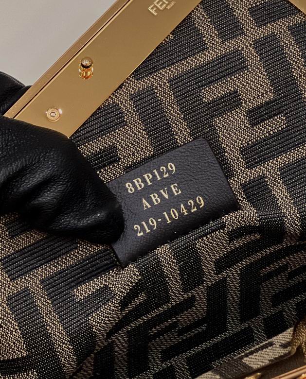 129m 26X9.5X18cm H 1 (8)