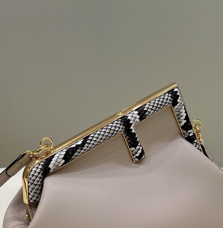 129m 26X9.5X18cm H 3 (5)