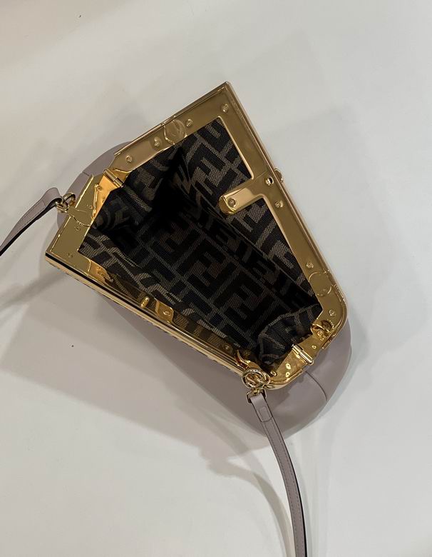 129m 26X9.5X18cm H 3 (9)