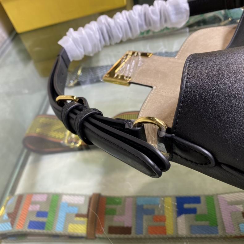 1388 29x22x13 cm wr (14)