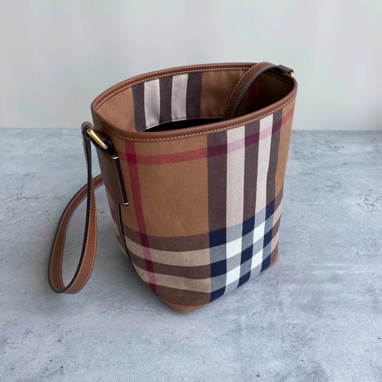 16X22X15.5cm 081609 IQ 5