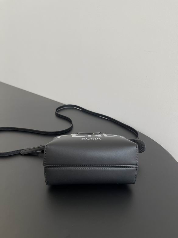 17X18X8cm 072506 H (8)