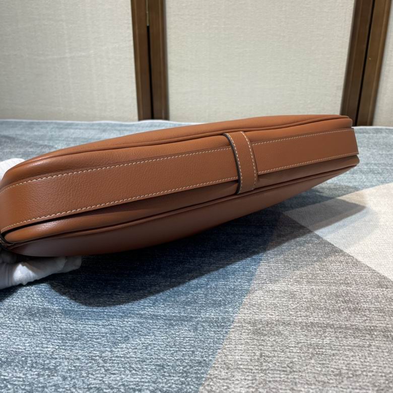 197443 34X16X5cm SS 39