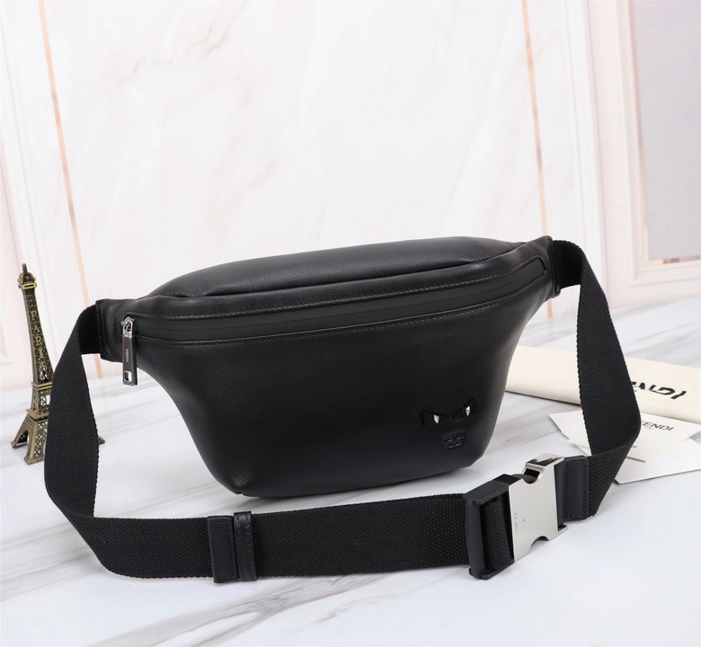 268568 18X20X7cm XM 4 (1)