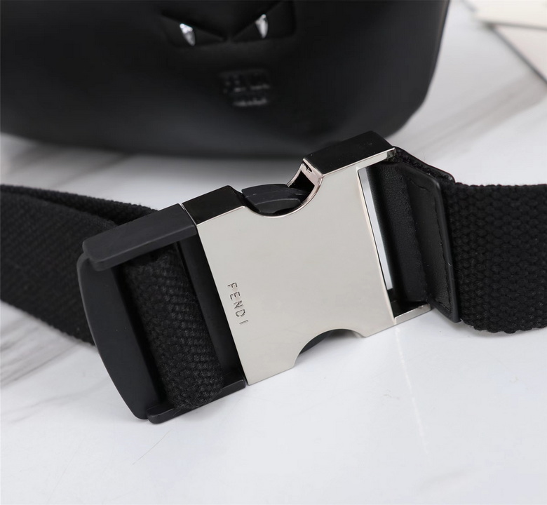 268568 18X20X7cm XM 4 (4)