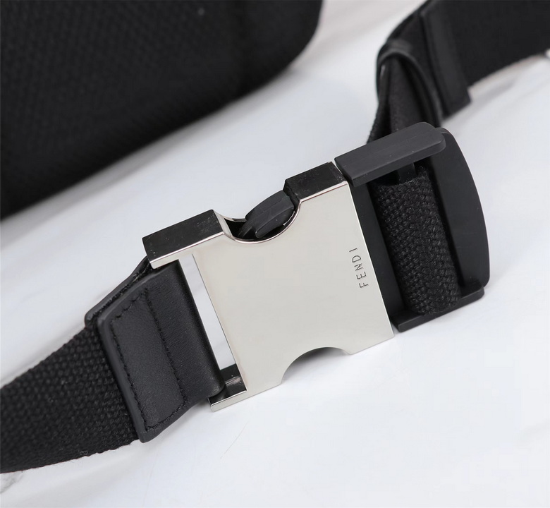 268568 18X20X7cm XM 5 (3)