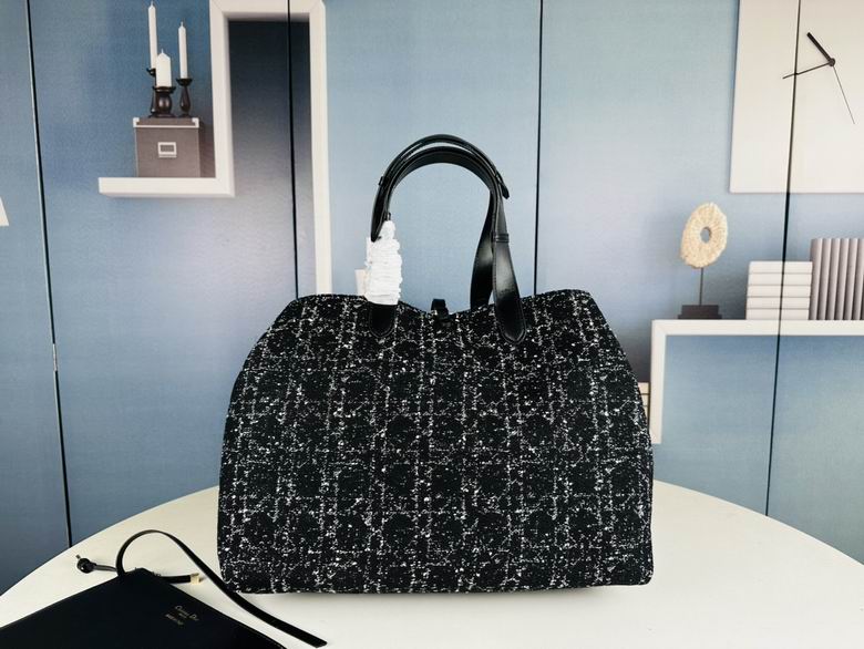 2820 37X27X19cm XMY 4