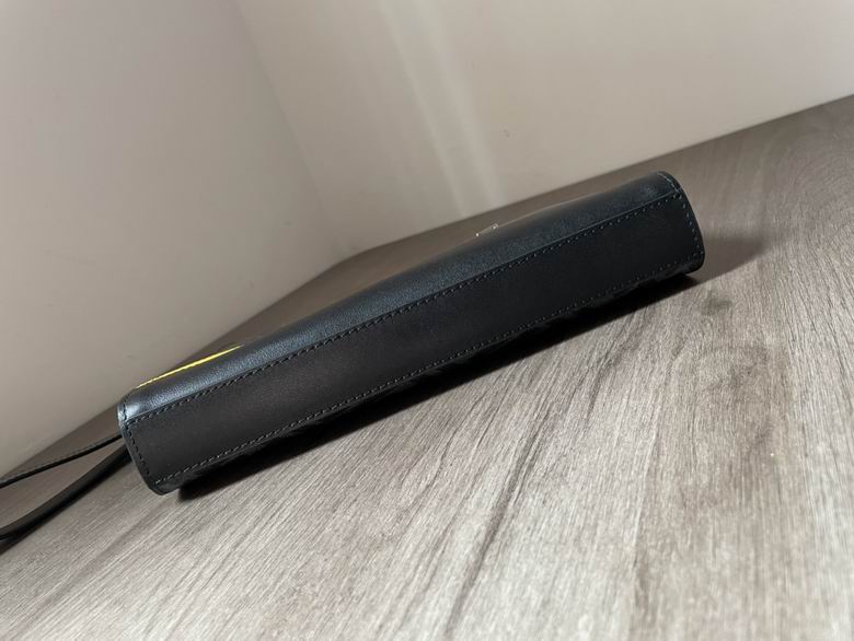 28X6X20cm 072806 WP (5)