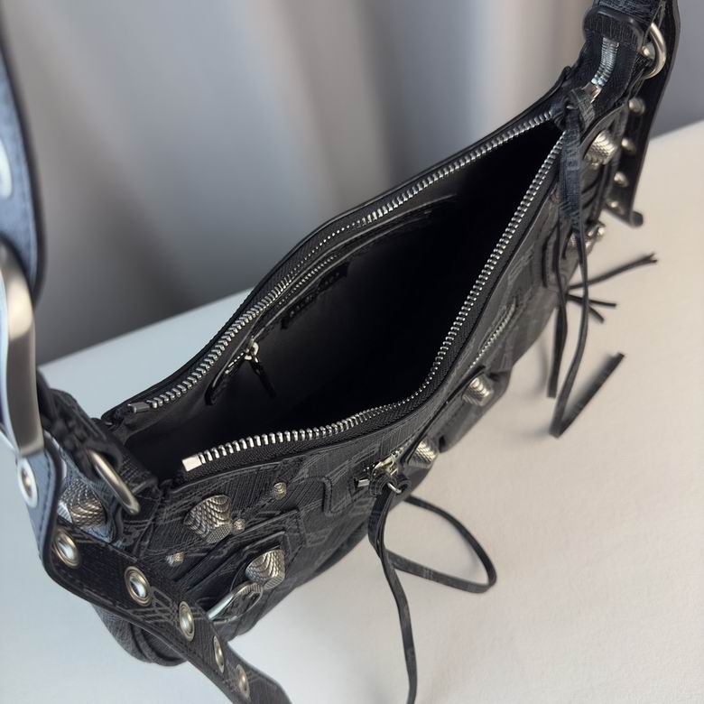 33X16X8.4cm 082701 GY 11色 43