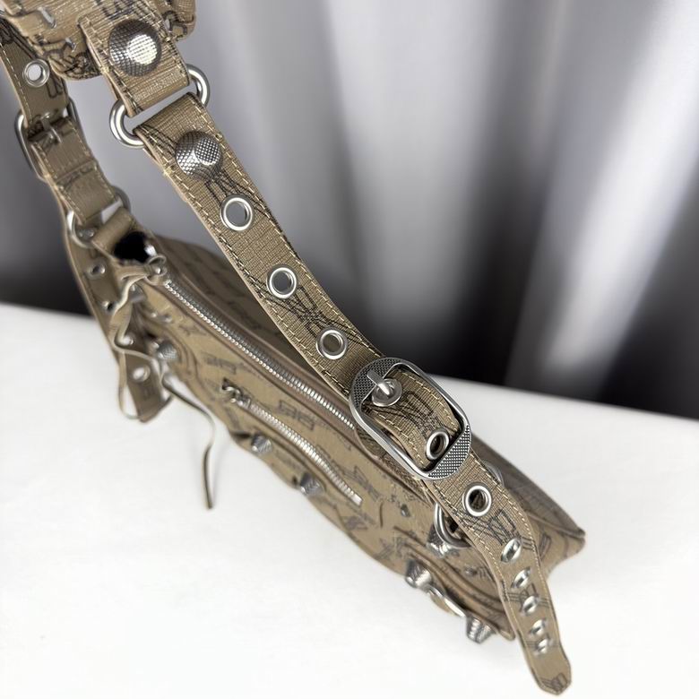 33X16X8.4cm 082701 GY 11色 47