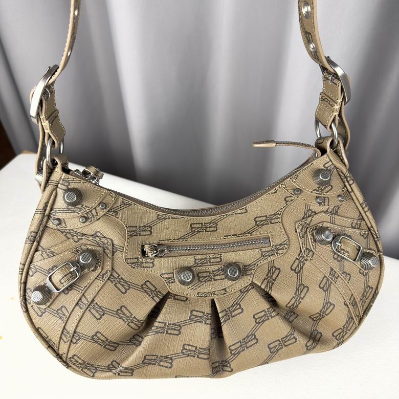 33X16X8.4cm 082701 GY 11色 50