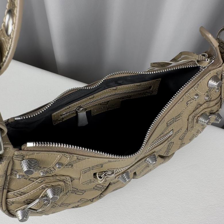 33X16X8.4cm 082701 GY 11色 52