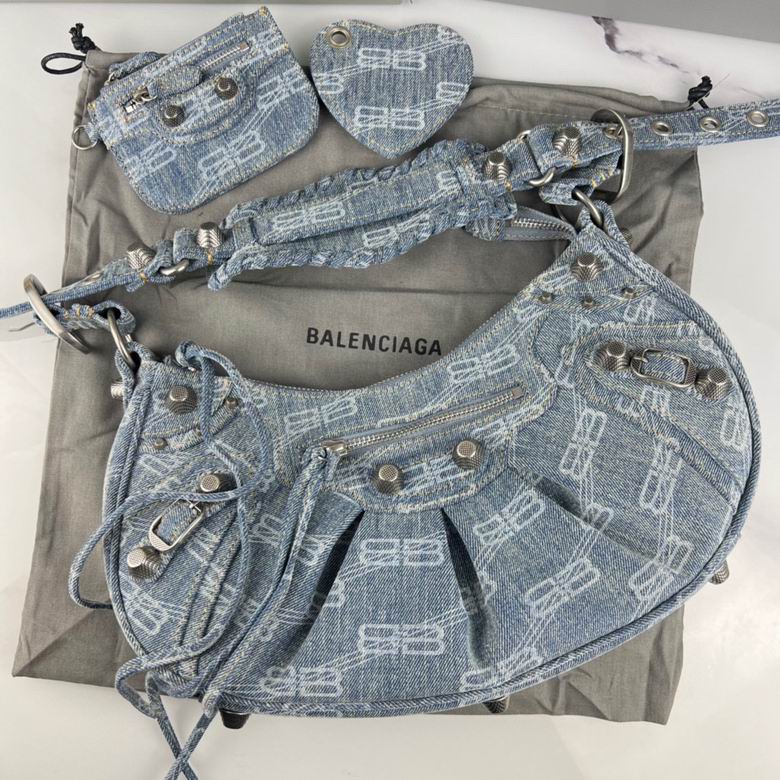 33X16X8.4cm 082701 GY 11色 59