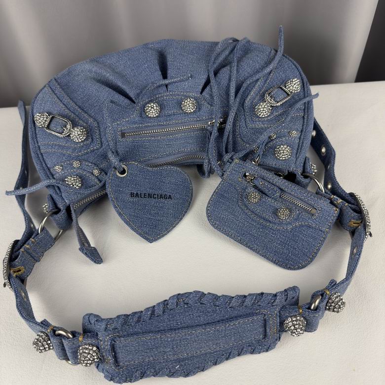 33X16X8.4cm 082701 GY 11色 68