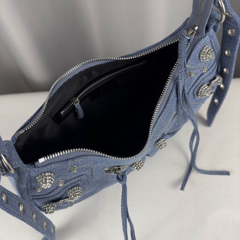 33X16X8.4cm 082701 GY 11色 70