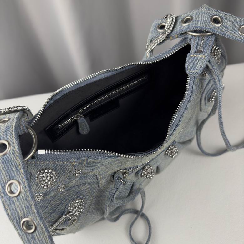 33X16X8.4cm 082701 GY 11色 80