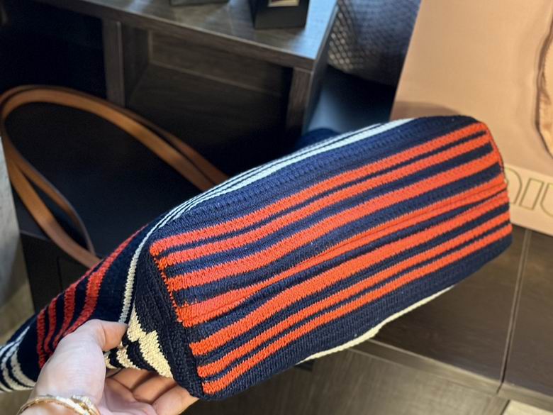 34X35cm 082102 DN 10