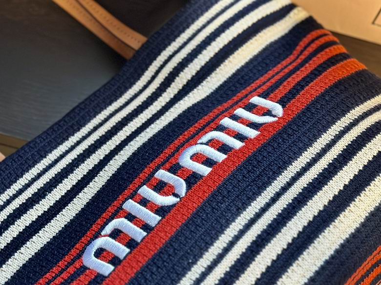 34X35cm 082102 DN 11