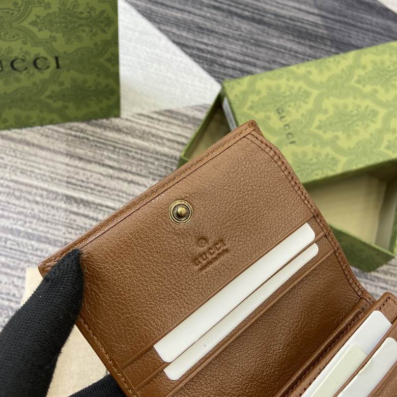 466492 11X8X3cm MP 7