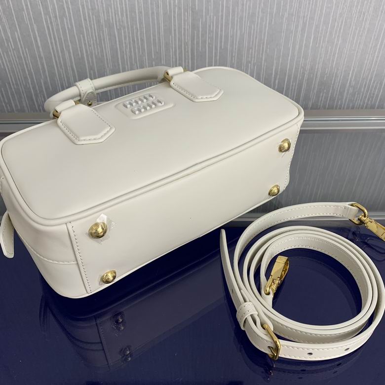 500142 22X10.5X7.5cm YG 2色 17