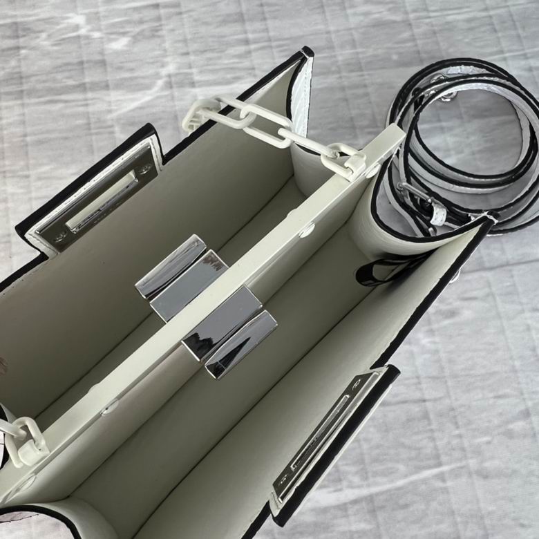 5017 23X13X9cm YG 8 (6)