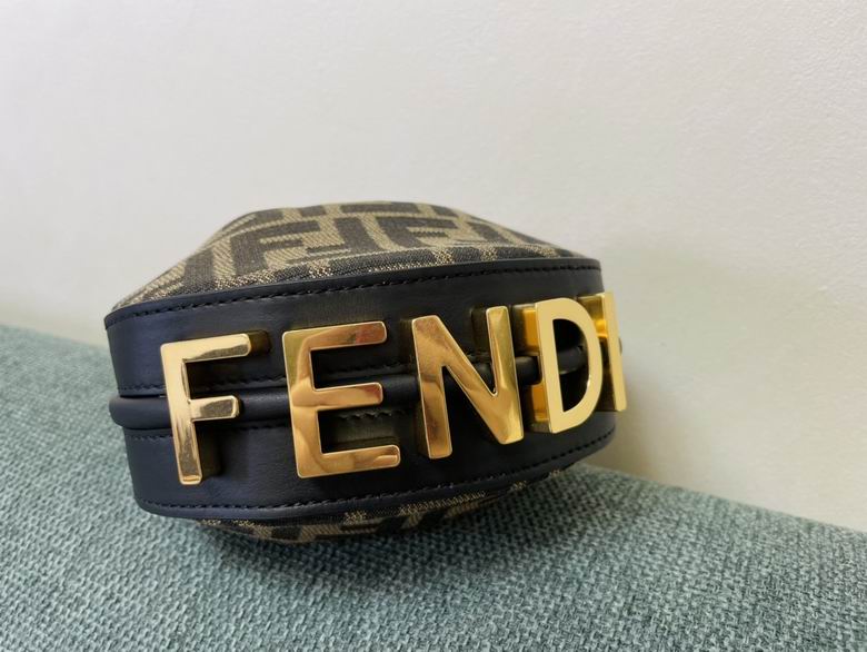 56852 5x16.5x14cm RF 1 (2)