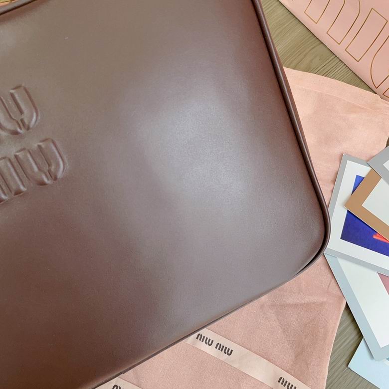 5BB117 34X23X12cm SF 6