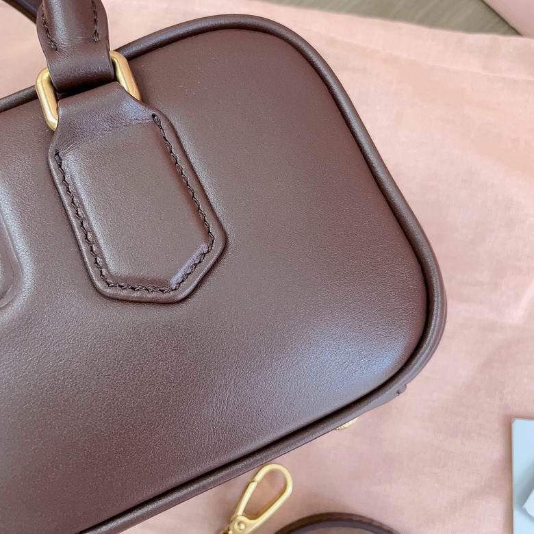 5BB142 22X10.5X7.5cm SF 5