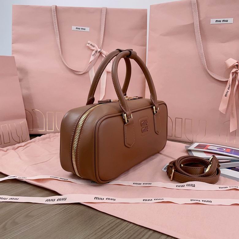 5BB148 27X12X9cm SF 1