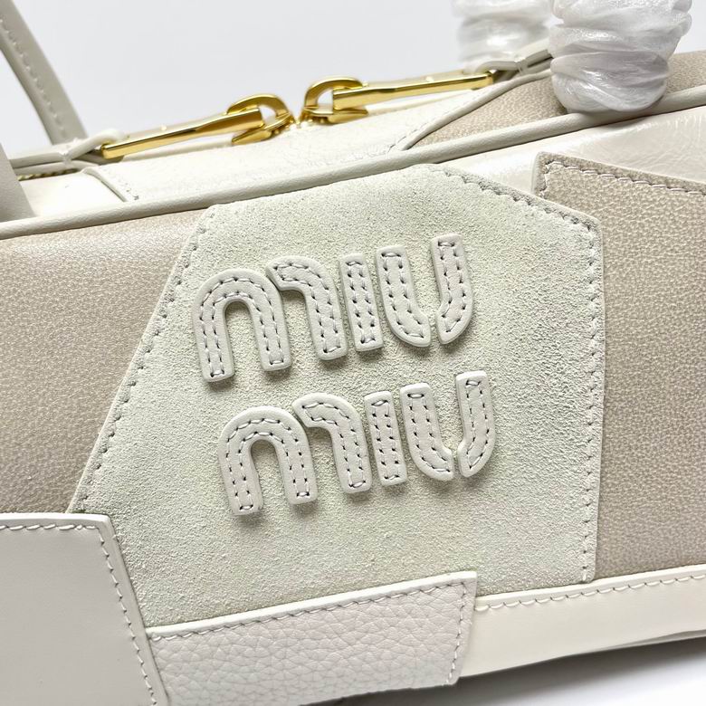 5bb148 28X12X9cm H 4