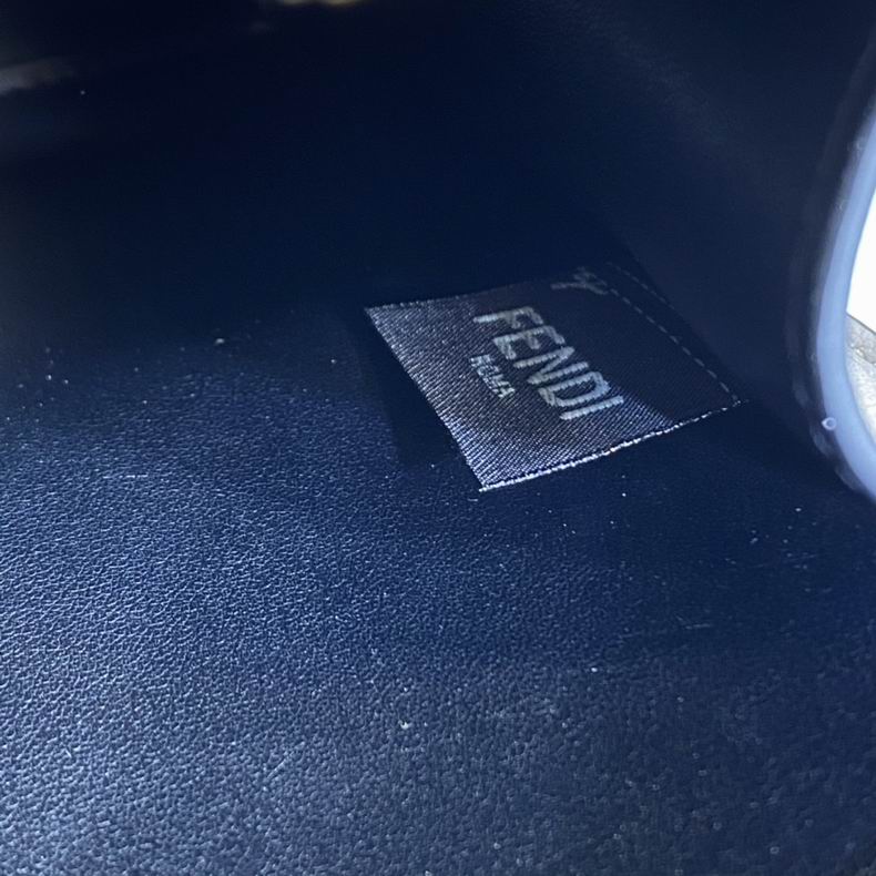 6011 27x21x9.5cm wr (7)