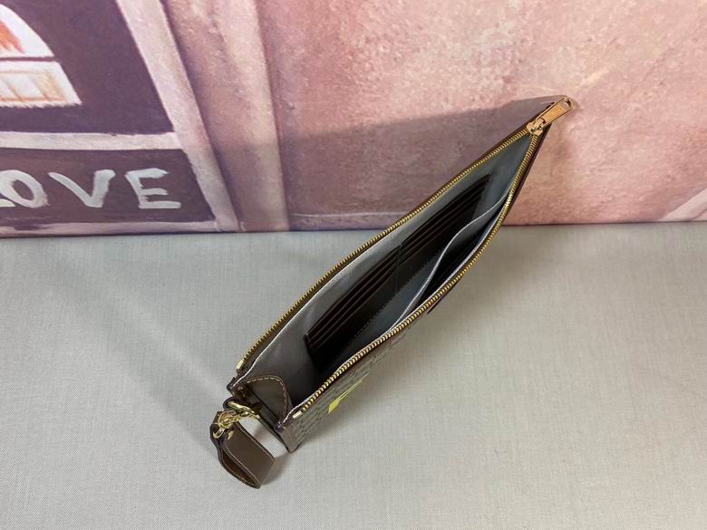 636171 30.5X21X1.5cm DF 8