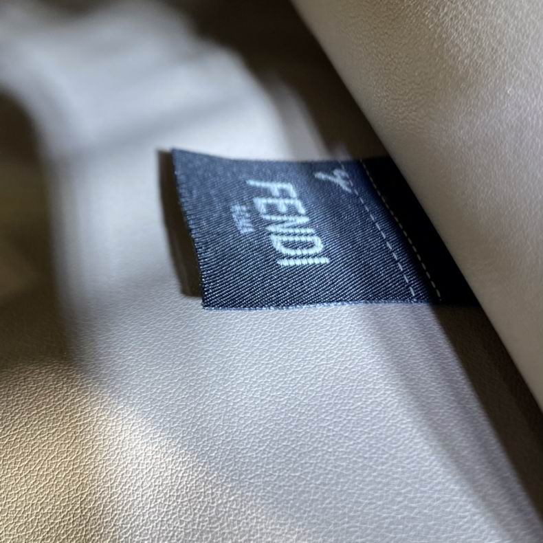 6613 27x21.x9.5 cm wr (34)