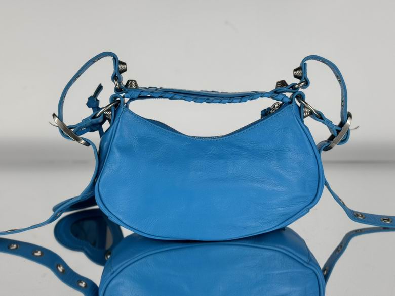 701 26X16X10cm GY 8色 66