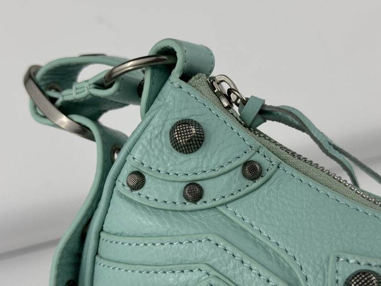 701 26X16X10cm GY 8色 85