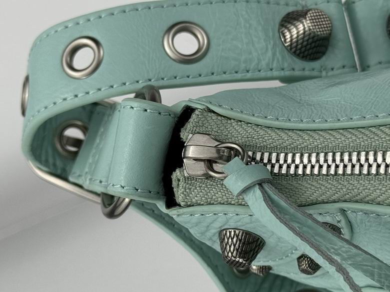 701 26X16X10cm GY 8色 88