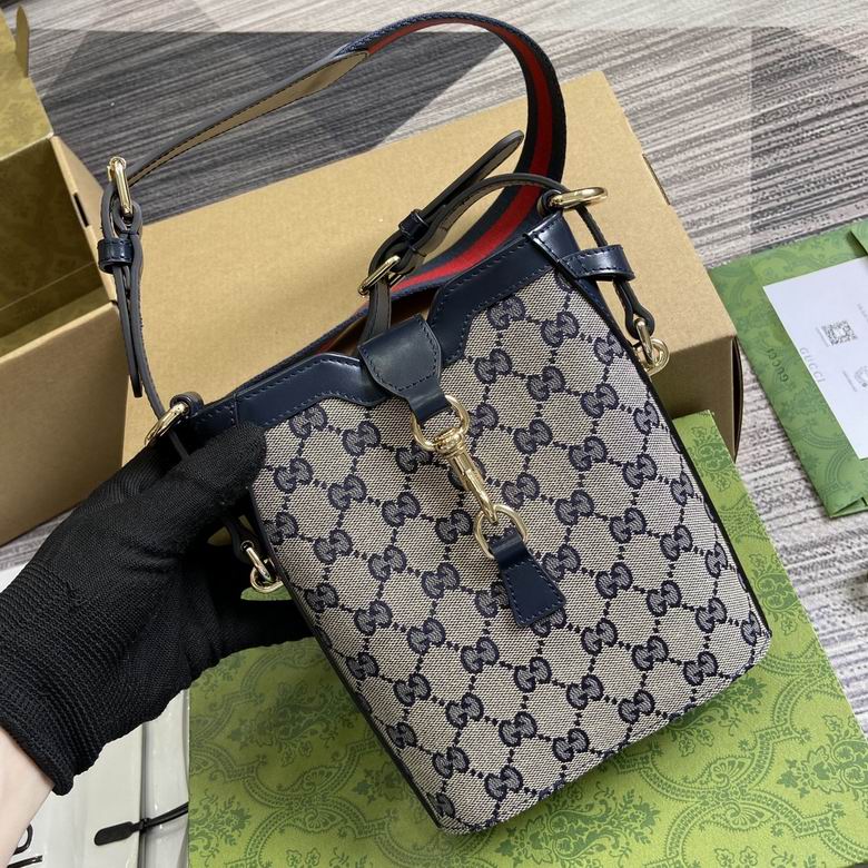 782919 16X19.5X5.5cm MP 3