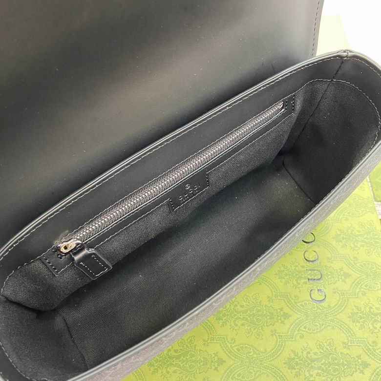 792124 20X27X9cm MP 7