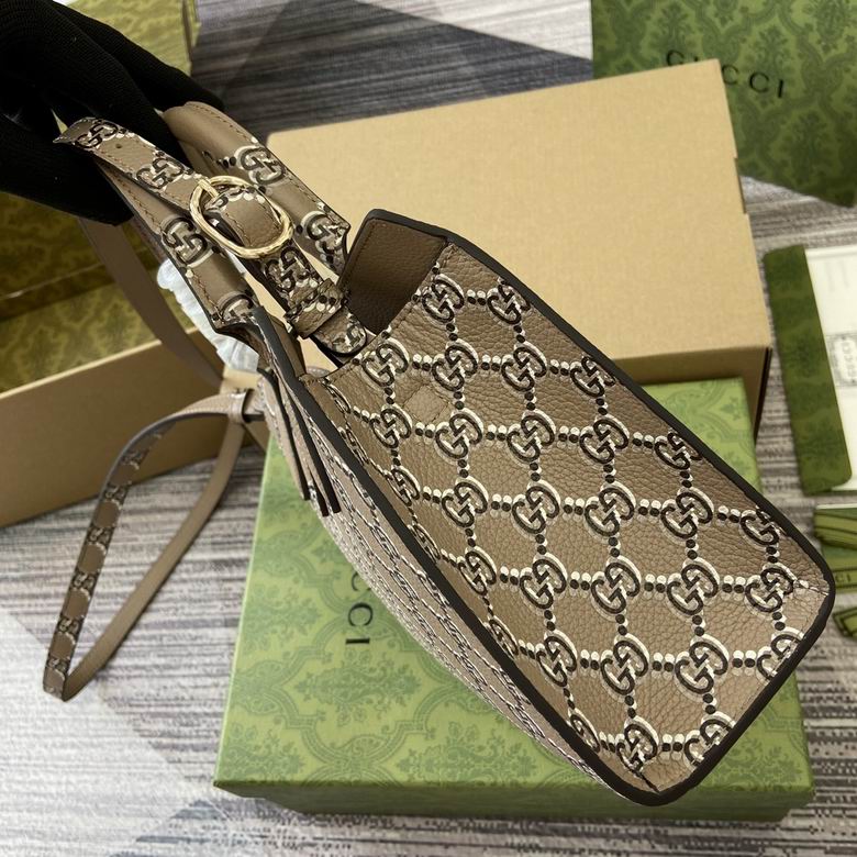 795349 24X17.5X8.5cm MP 2色 11