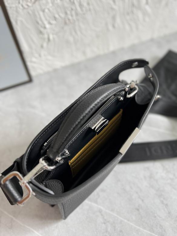 7va582 23X14X6cm YT 4色 (32)