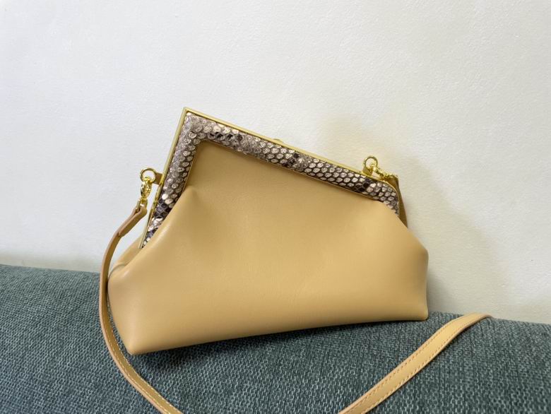 80018 26x9.5x18cm RF 2 (2)