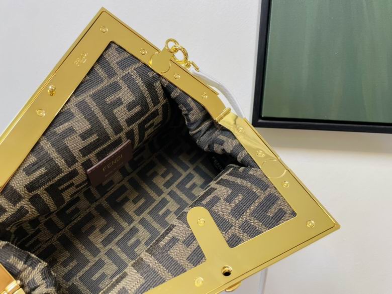 80018 26x9.5x18cm RF 3 (7)